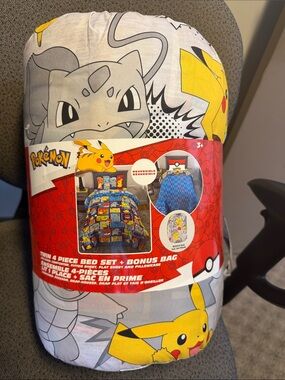 Pokemon Twin 4-Piece Bedding Set – Yellow & Gray
